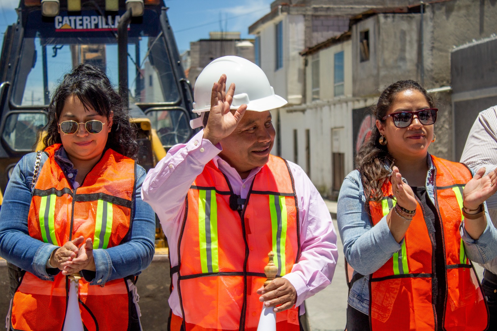 Gobierno de Apizaco da inicio a obra de rehabilitación de drenaje sanitario en calle Adolfo López Mateos